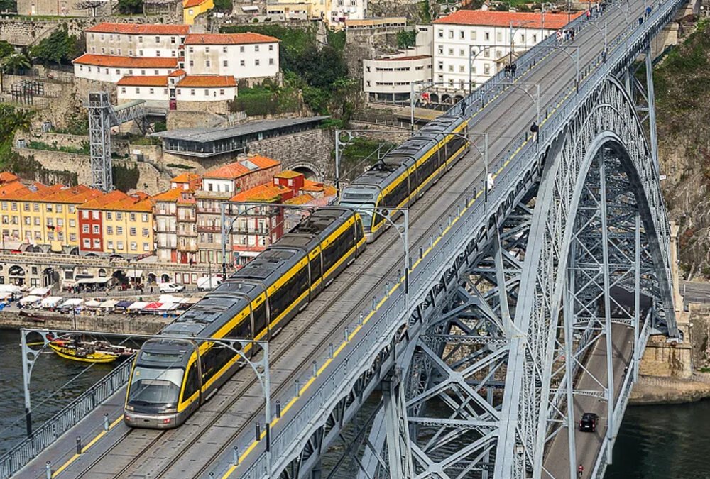 Artemis Structural Intelligence: Real-Time Monitoring and Predictive Analysis for Informed Bridge Maintenance Decisions